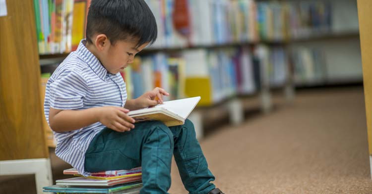 Menumbuhkan Minat Literasi pada Anak 11 menumbuhkan minat literasi pada anak