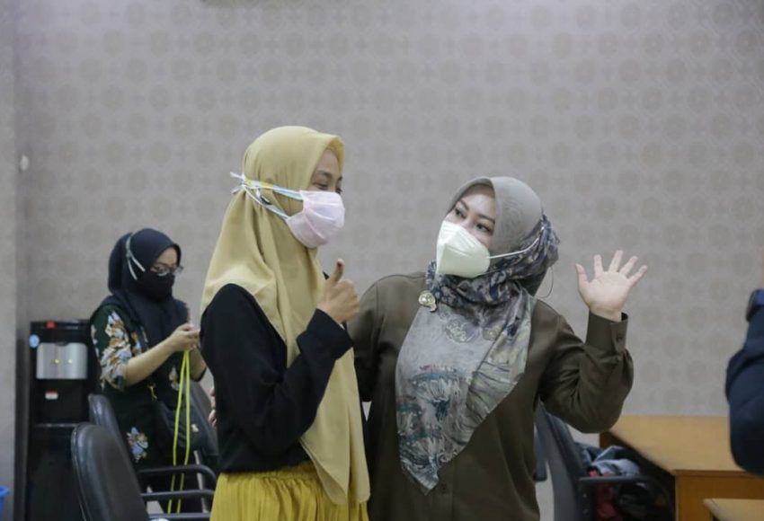 ide skripsi mahasiswa tunarungu