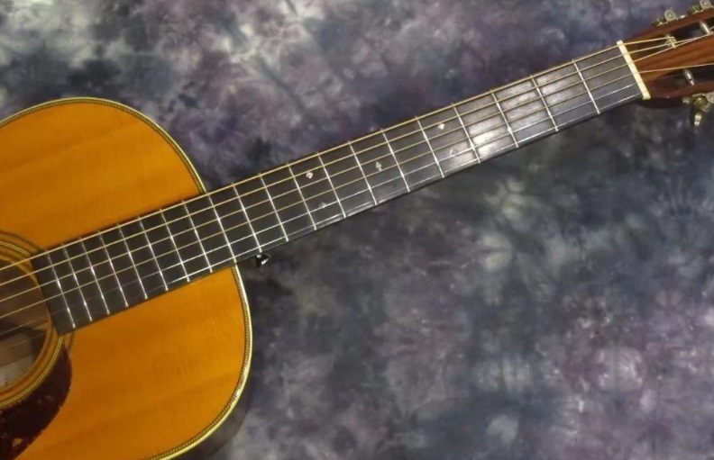 Tips Memilih Gitar Akustik untuk Maba Seni Musik 6 tips memilih gitar akustik